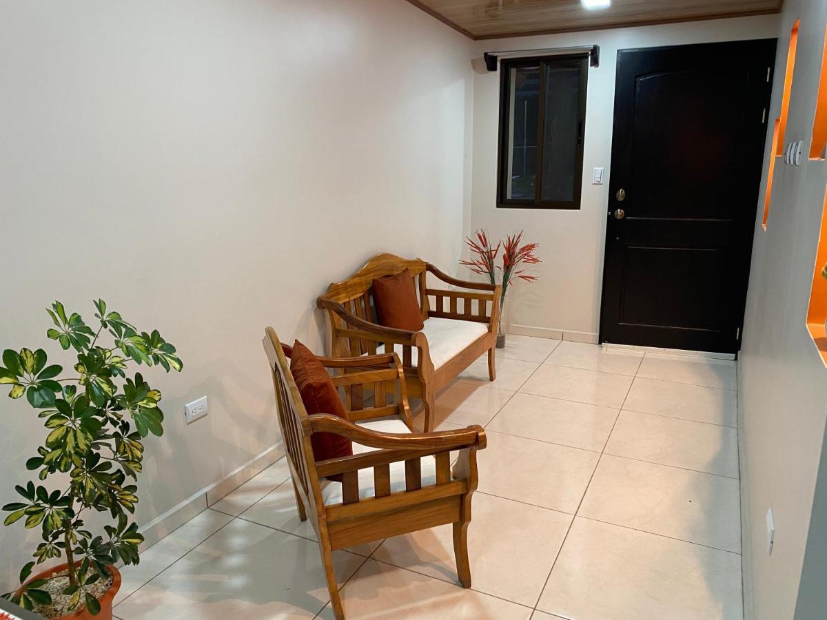 Pura Vida Apartment. 5 Min From Airport Alajuela Dış mekan fotoğraf